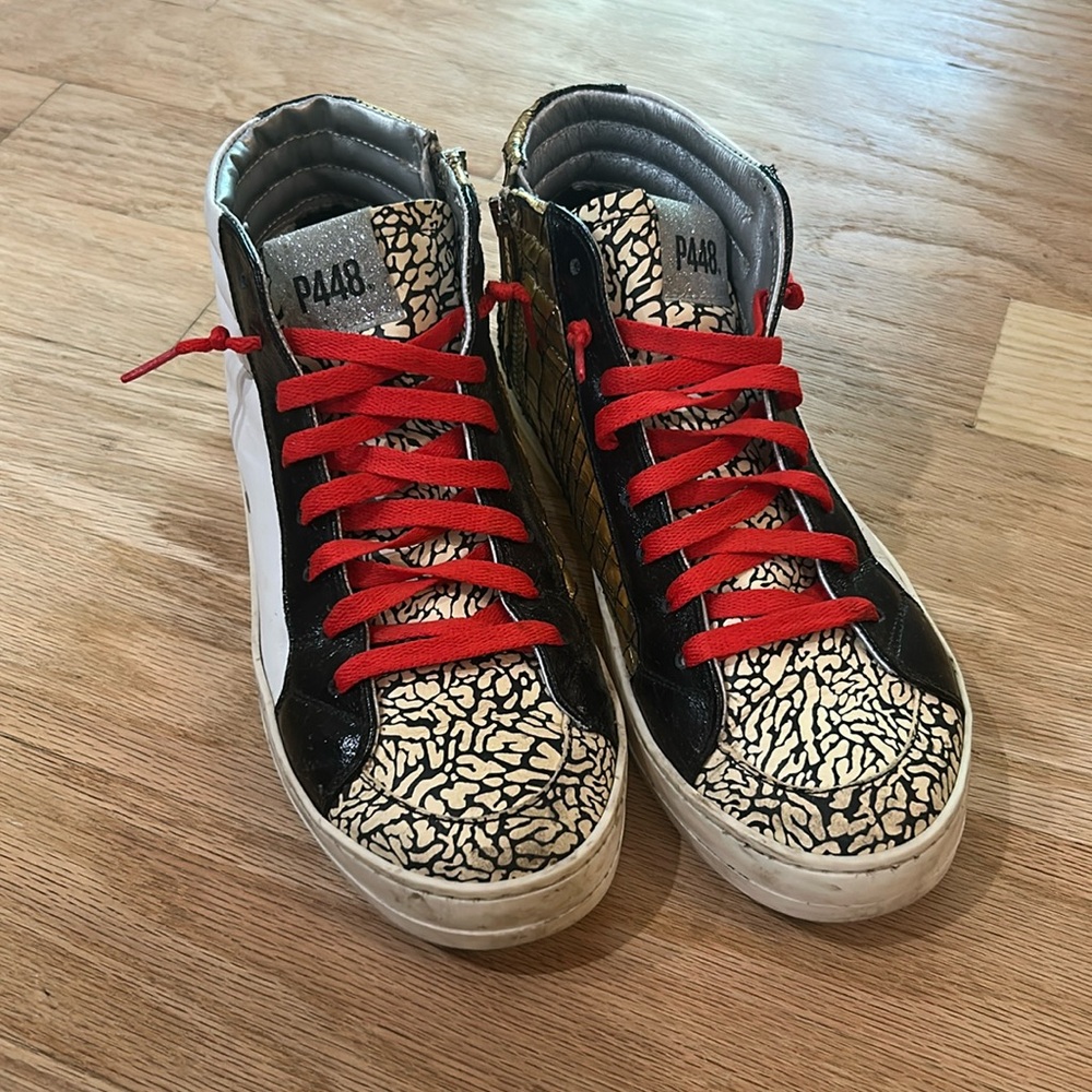 P448s. Great for UGA games. Size 37!